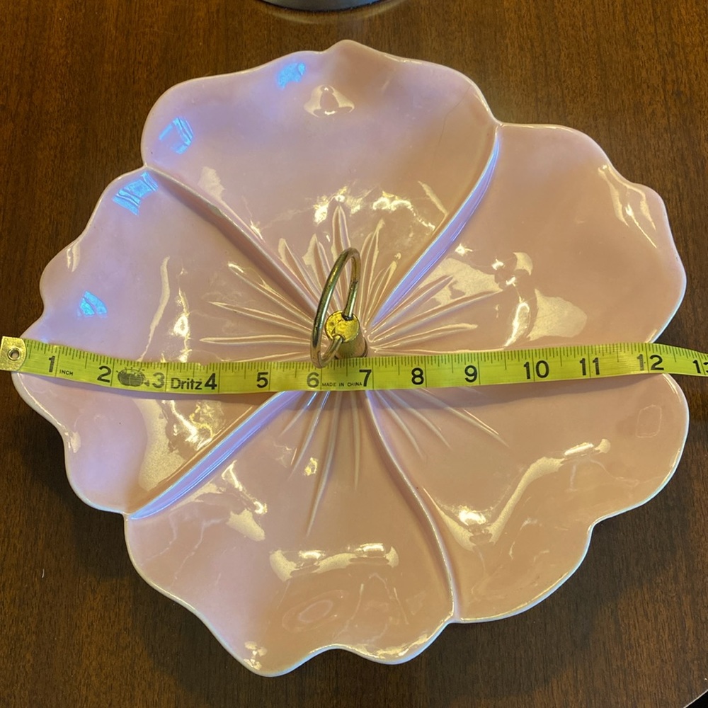 VINTAGE pink floral ceramic serving dish with brass ring handle. Made in USA. - Picture 3 of 11